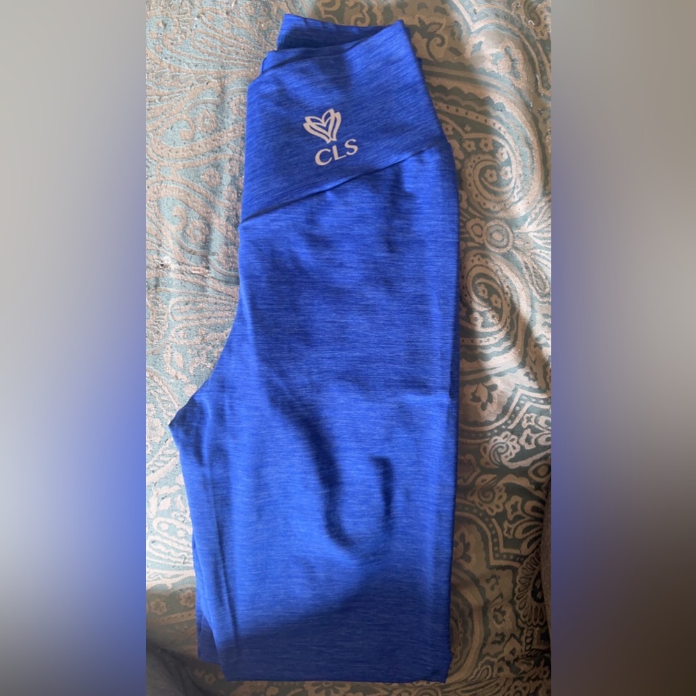 CLS scrunch butt leggings